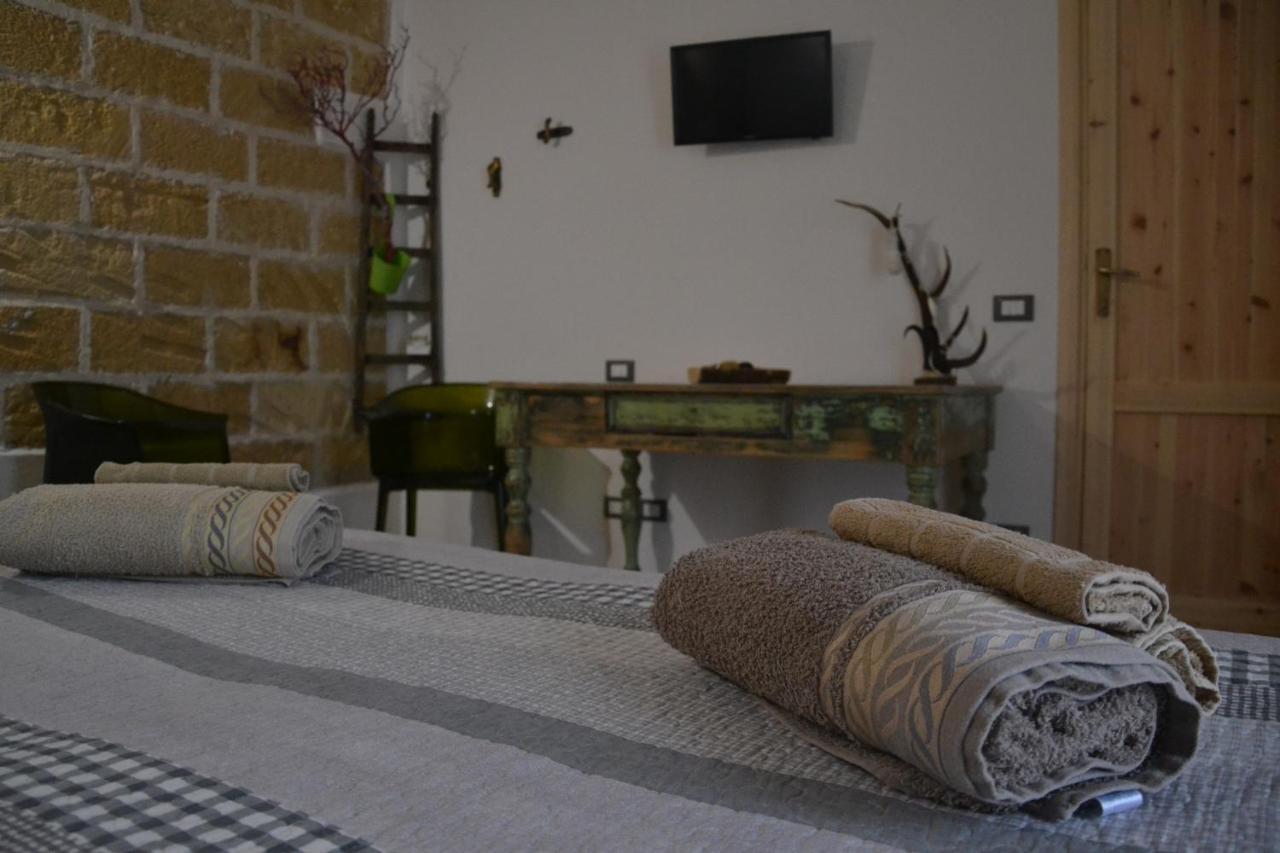 B&B Polvere Di Stelle Ummari Exterior photo